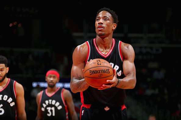 WASHINGTON, DC - NOVEMBER 2: DeMar DeRozan #10 of the Toronto Raptors shoots the ball against the Washington Wizards on November 2, 2016 at Verizon Center in Washington, DC. NOTE TO USER: User expressly acknowledges and agrees that, by downloading and or using this Photograph, user is consenting to the terms and conditions of the Getty Images License Agreement. Mandatory Copyright Notice: Copyright 2016 NBAE (Photo by Ned Dishman/NBAE via Getty Images)
