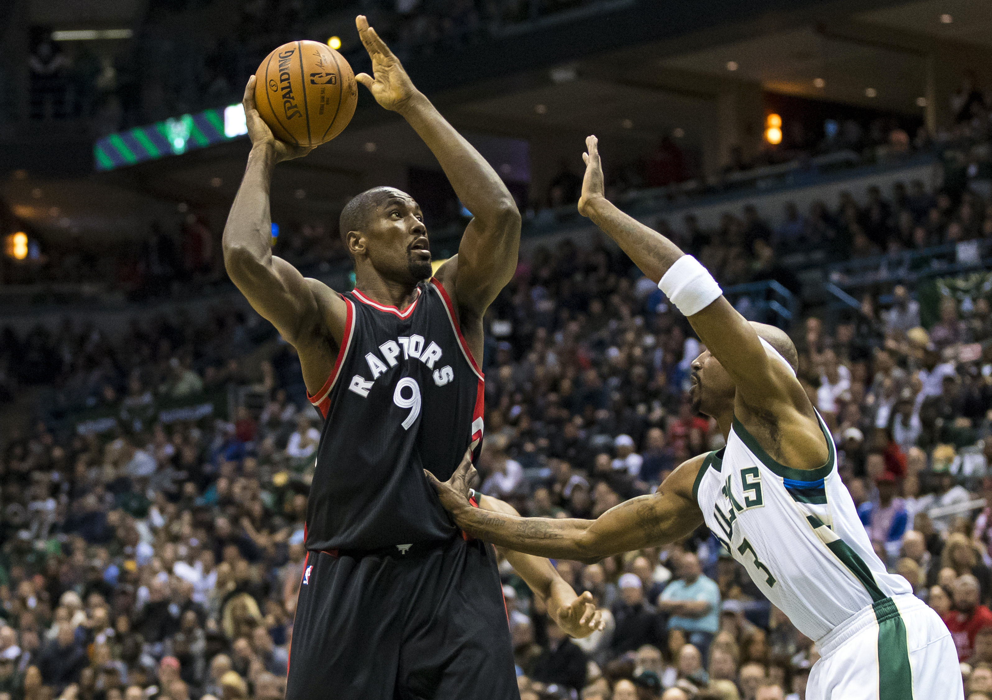 Ставший очень популярным среди. Serge Ibaka Milwaukee Bucks. Ибака. Serge Newballs