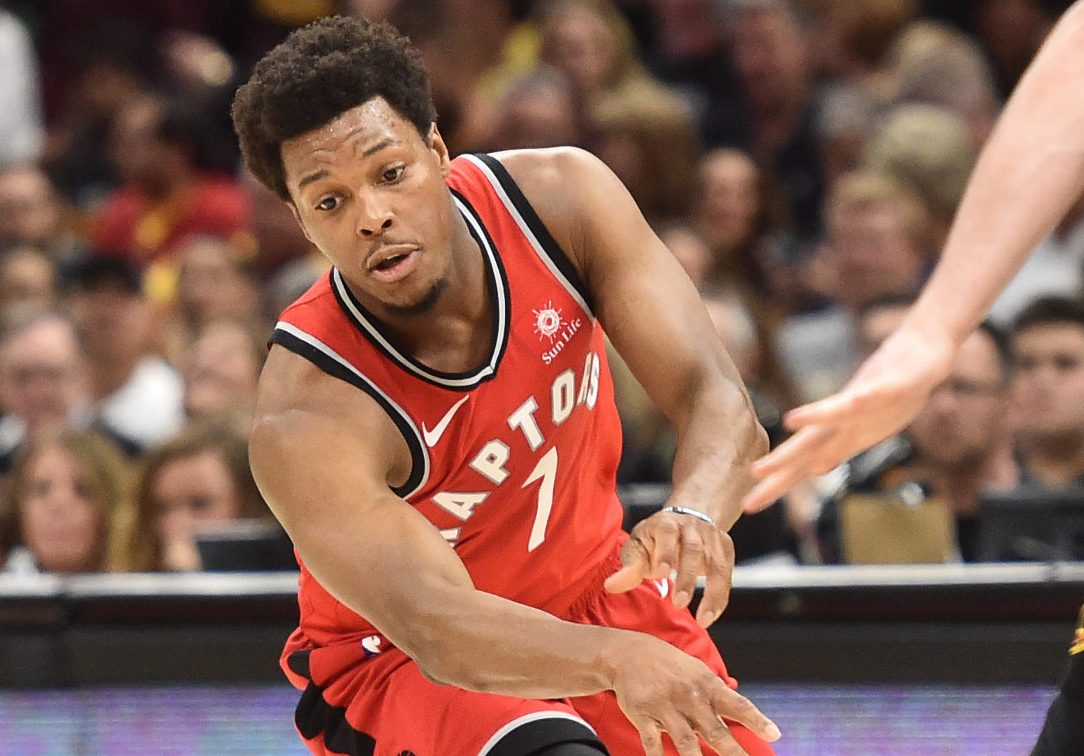 why is kawhi leonard not playing for the raptors tonight