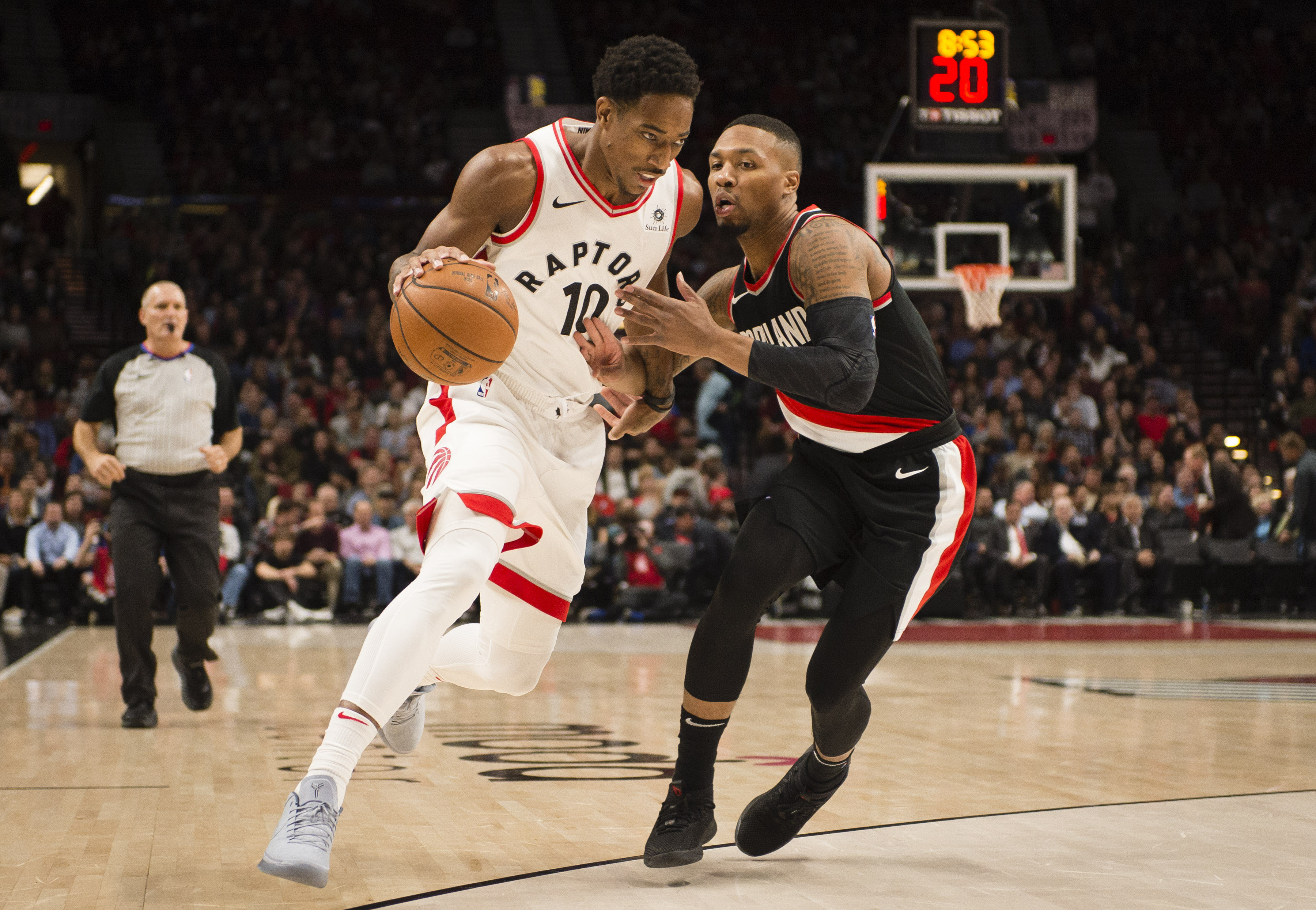 Montreal Welcomes Raptors Preseason Game with Playoff Atmosphere